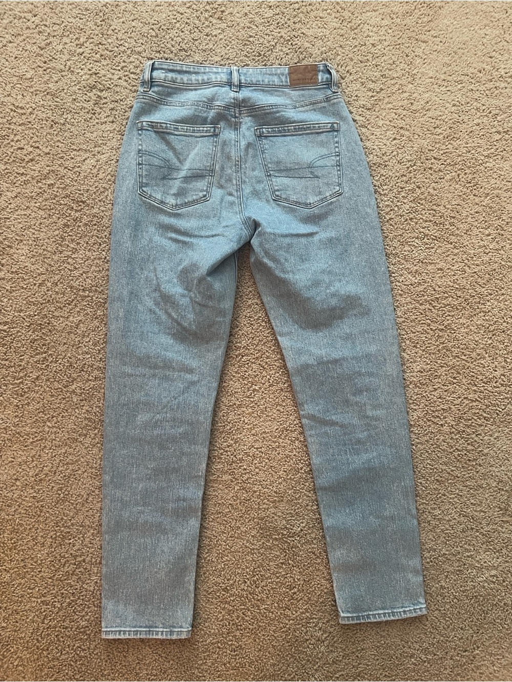 American Eagle Mom Jeans Light Wash 2